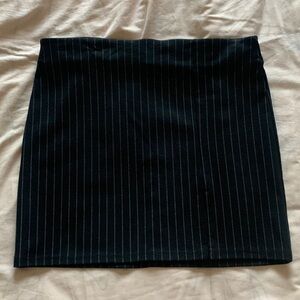 NWOT Med forever 21 pinstripe mini skirt